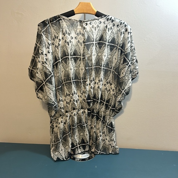 Blouse - Picture 3 of 5